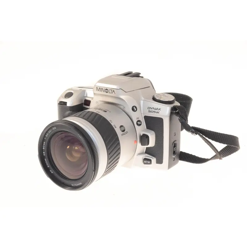 Minolta Dynax 505si + 28-80mm f3.5-5.6 AF Zoom Macro