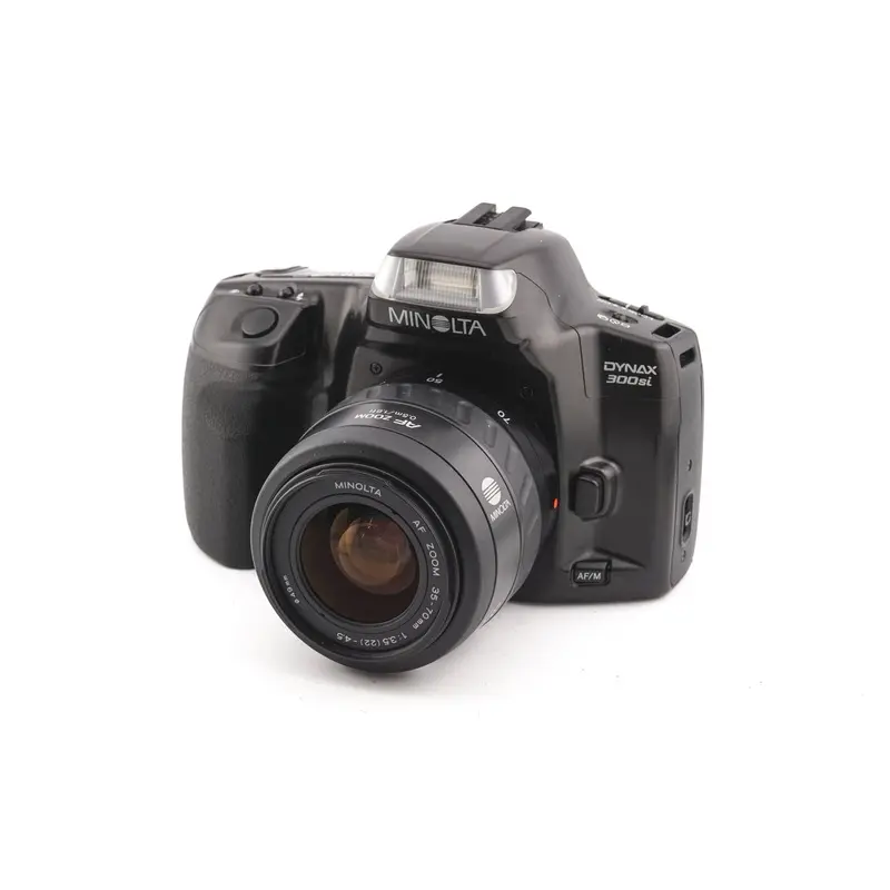 Minolta Dynax 300si + 35-70mm f3.5-4.5 AF