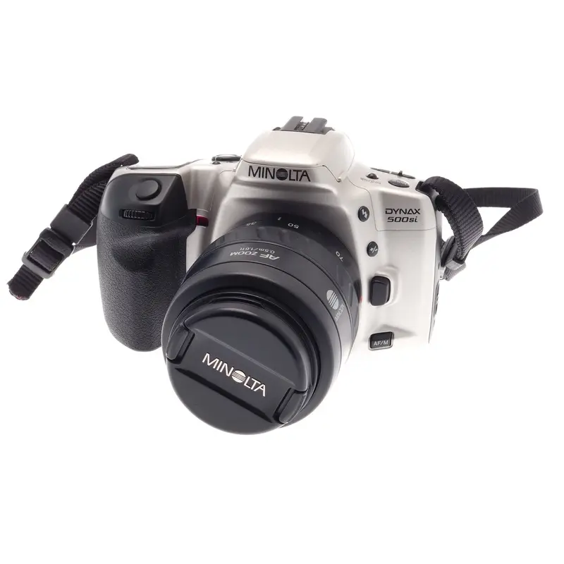 Minolta Dynax 500si + 35-70mm f3.5-4.5 AF