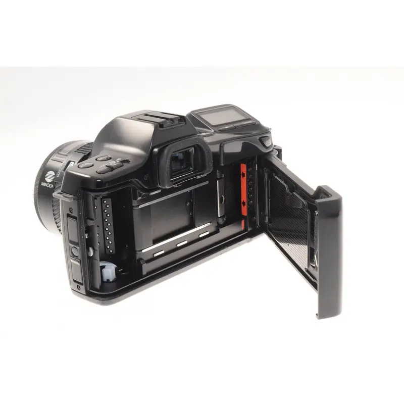 Minolta Dynax 7000i + 35-70mm f3.5-4.5 AF