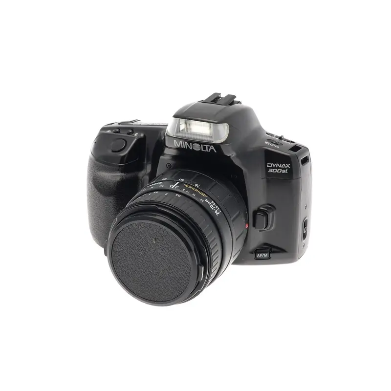 Minolta Dynax 300si + 24-70mm f3.5-5.6 AF Aspherical