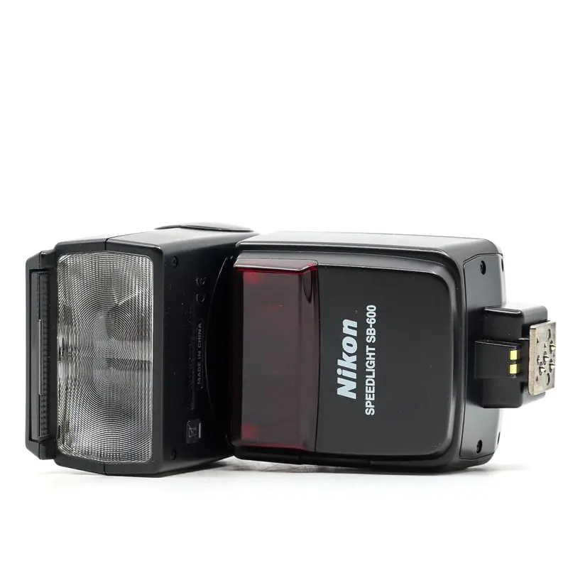 Nikon SB-600 Speedlight