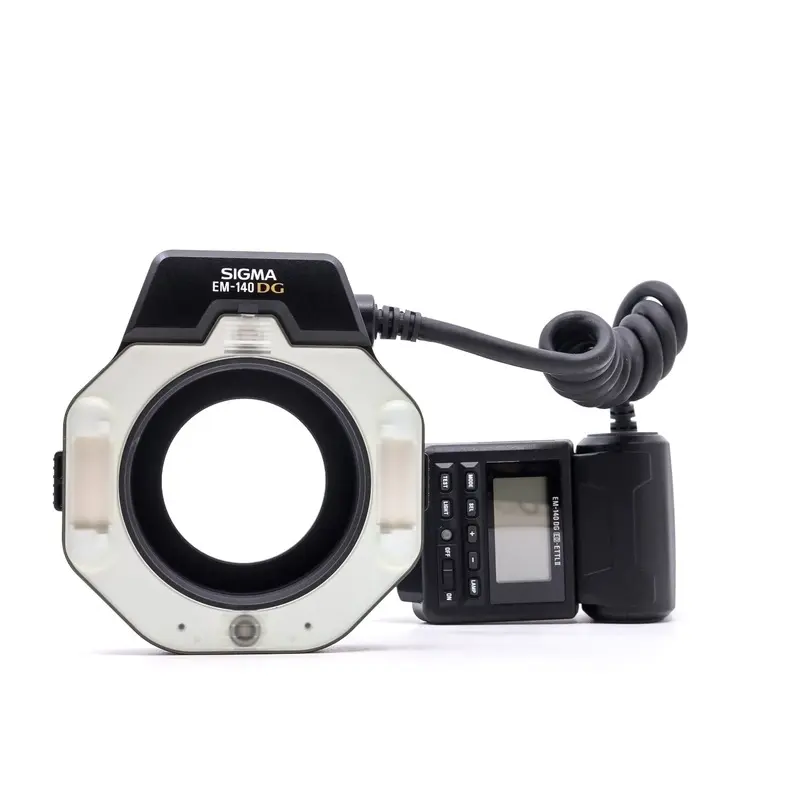 Sigma EM-140 DG Macro Ring Flash - Canon Dedicated