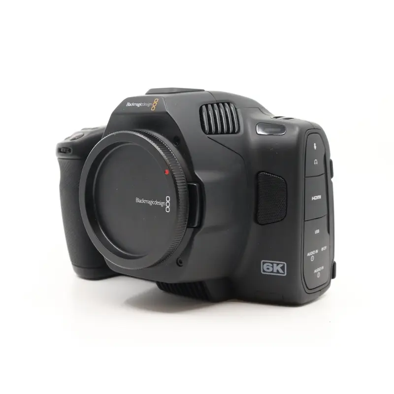 Blackmagic Design Pocket Cinema Camera 6k Pro - Canon EF Fit