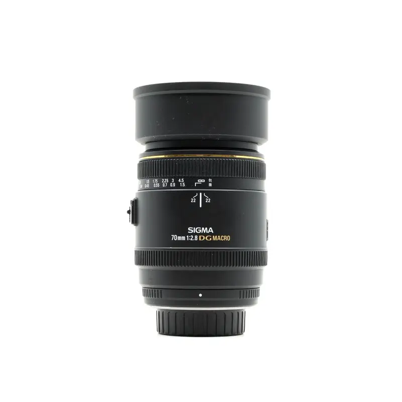 Sigma 70mm f/2.8 EX DG Macro - Pentax Fit