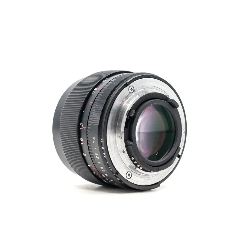 Voigtlander Nokton 58mm f/1.4 SL II - Nikon Fit