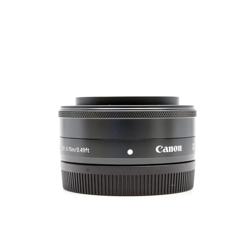 Canon EF-M 22mm f/2 STM