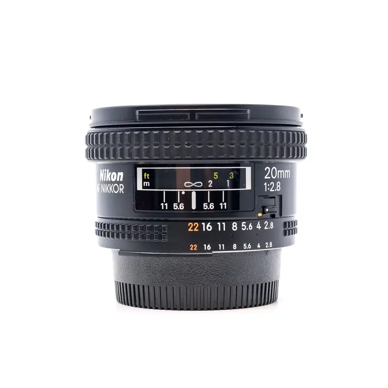 Nikon AF Nikkor 20mm f/2.8