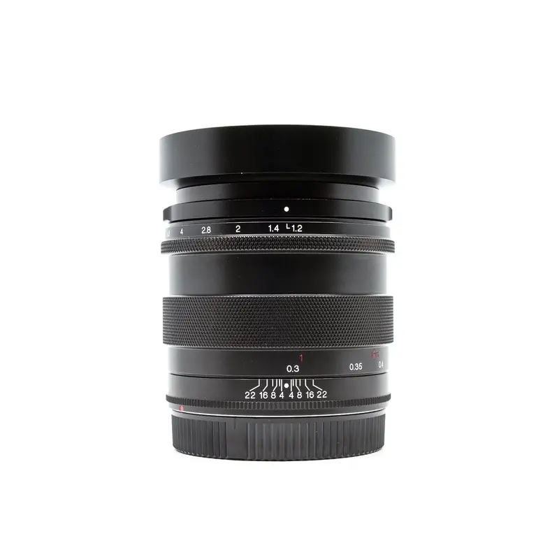 Voigtlander Nokton 40mm f/1.2 - Canon RF Fit