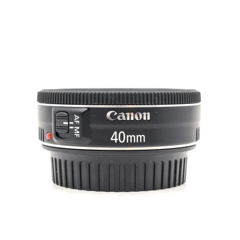 Canon EF 40mm f/2.8 STM