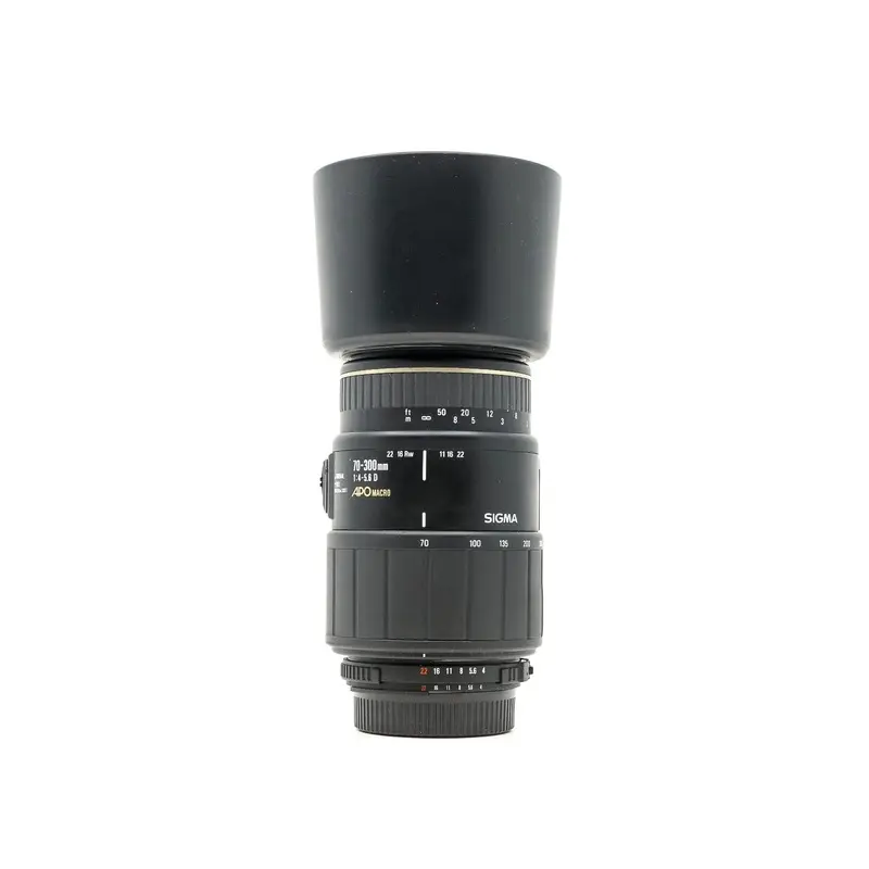 Sigma 70-300mm f/4-5.6 APO Macro - Nikon Fit