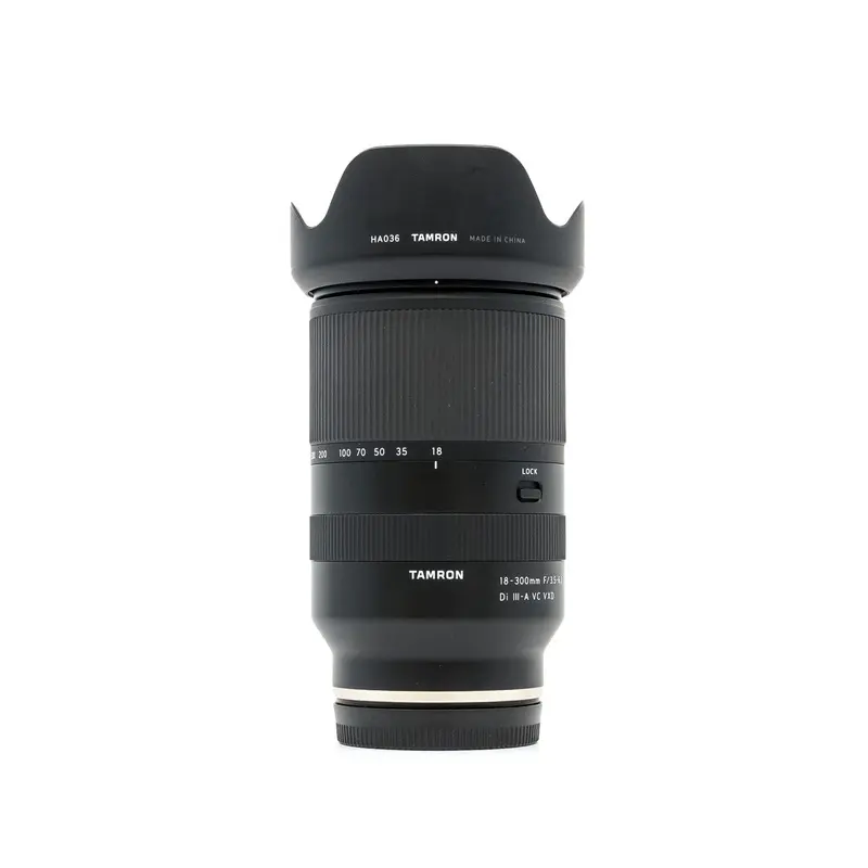 Tamron 18-300mm f/3.5-6.3 Di III-A VC VXD - Sony E Fit