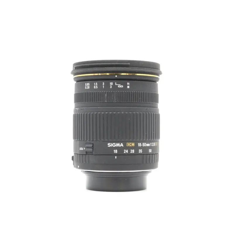 Sigma 18-50mm f/2.8 EX DC - Sigma SA Fit