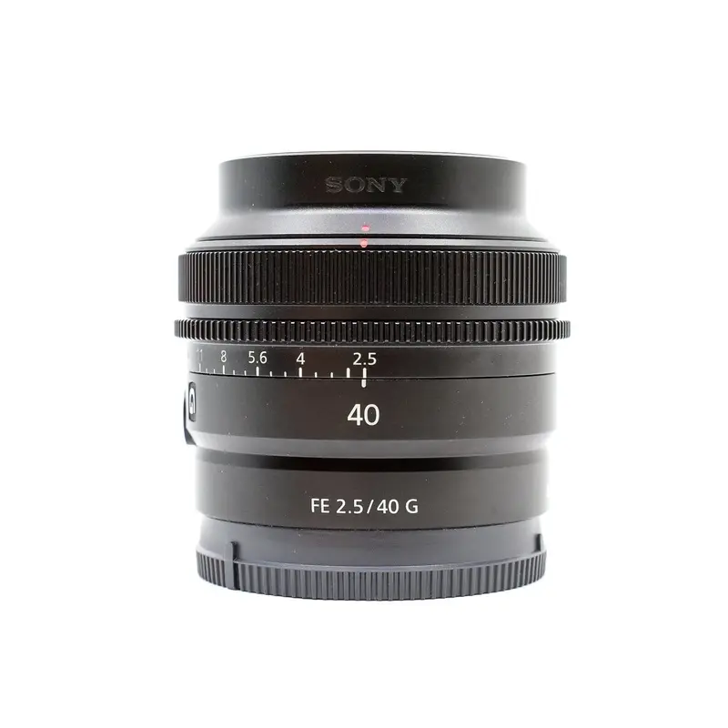 Sony FE 40mm f/2.5 G