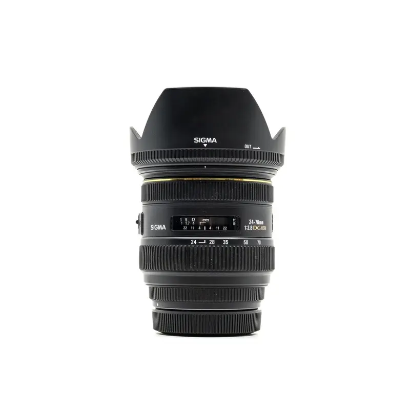 Sigma 24-70mm f/2.8 EX DG HSM - Canon EF Fit