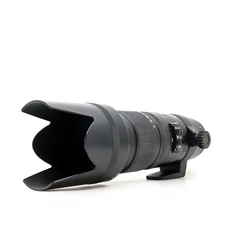 Sigma 70-200mm f/2.8 EX APO HSM - Canon EF Fit
