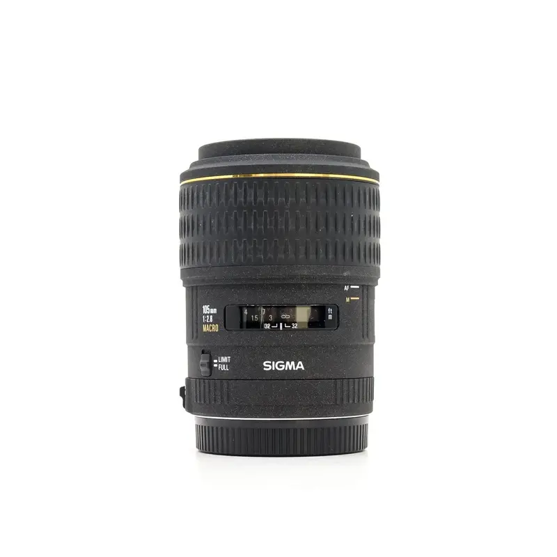 Sigma 105mm f/2.8 EX Macro - Canon EF Fit