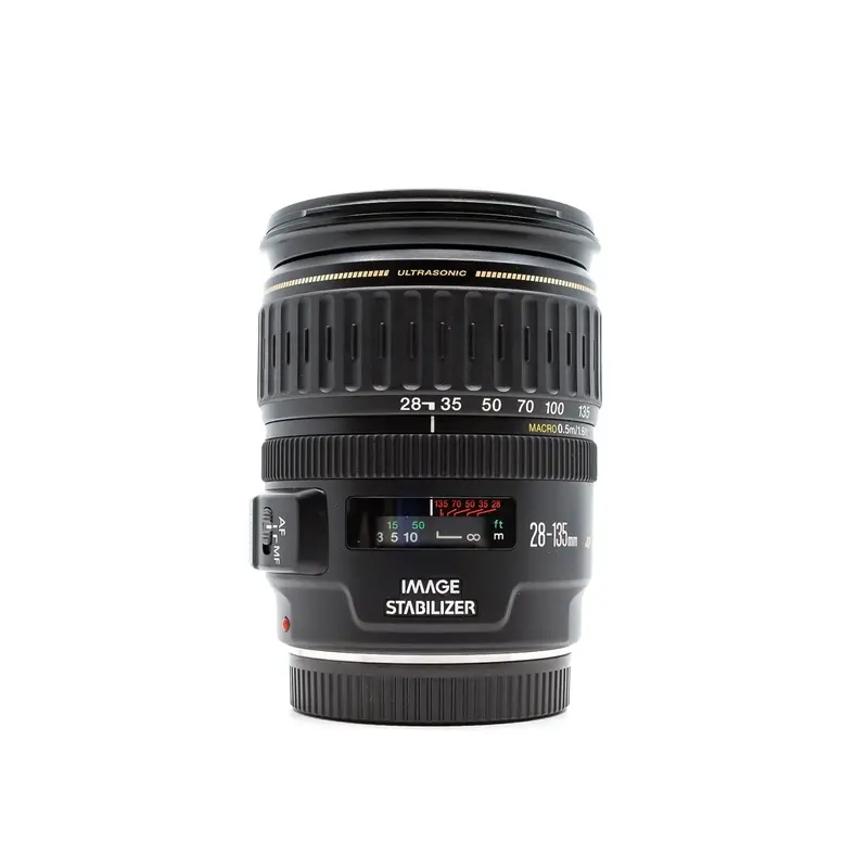 Canon EF 28-135mm f/3.5-5.6 IS USM