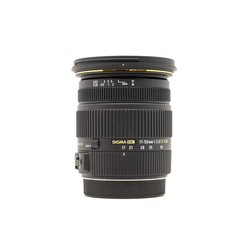 Sigma 17-50mm f/2.8 EX DC OS HSM - Canon EF-S Fit