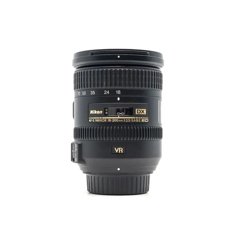 Nikon AF-S DX Nikkor 18-200mm f/3.5-5.6G IF-ED VR II