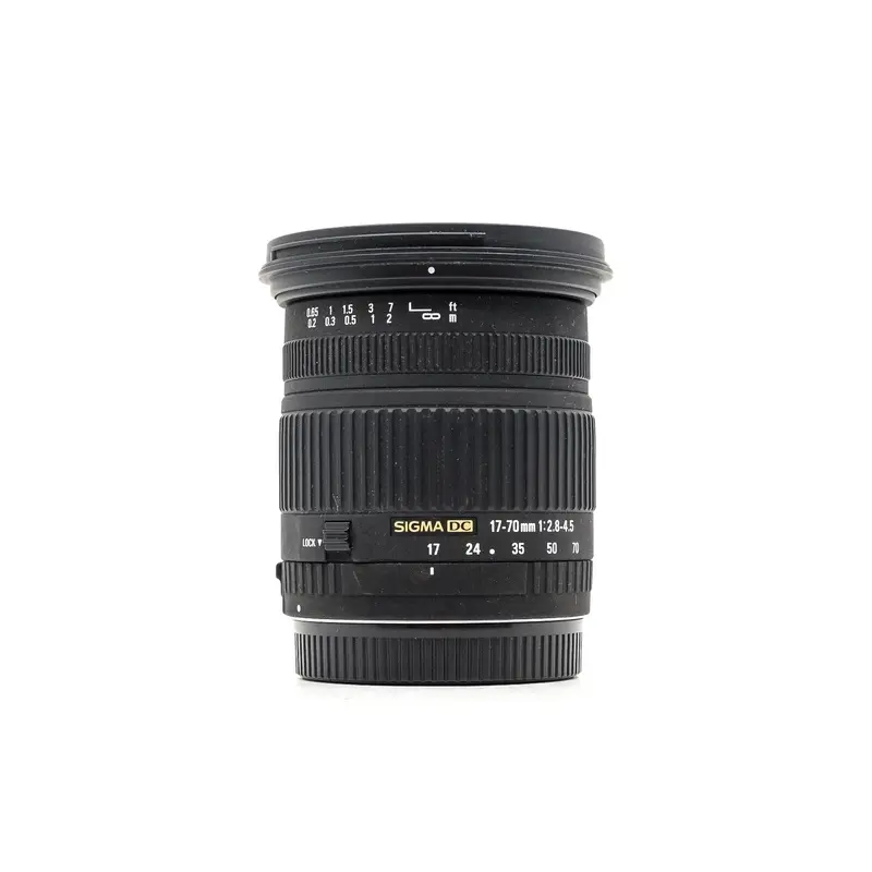 Sigma 17-70mm f/2.8-4.5 DC Macro - Canon EF-S Fit