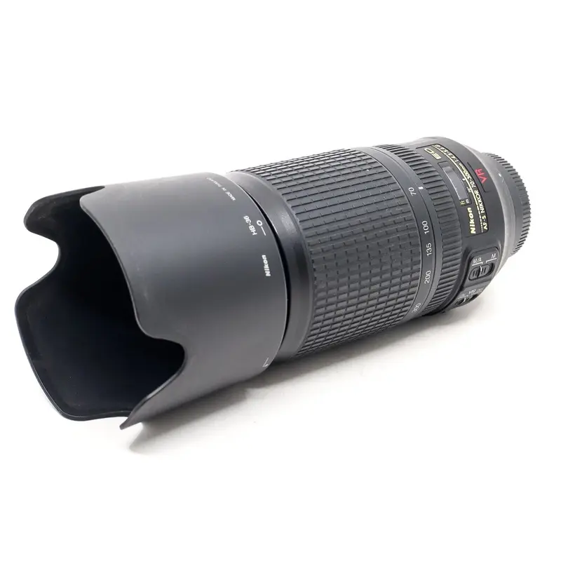 Nikon AF-S Nikkor 70-300mm f/4.5-5.6 G IF-ED VR