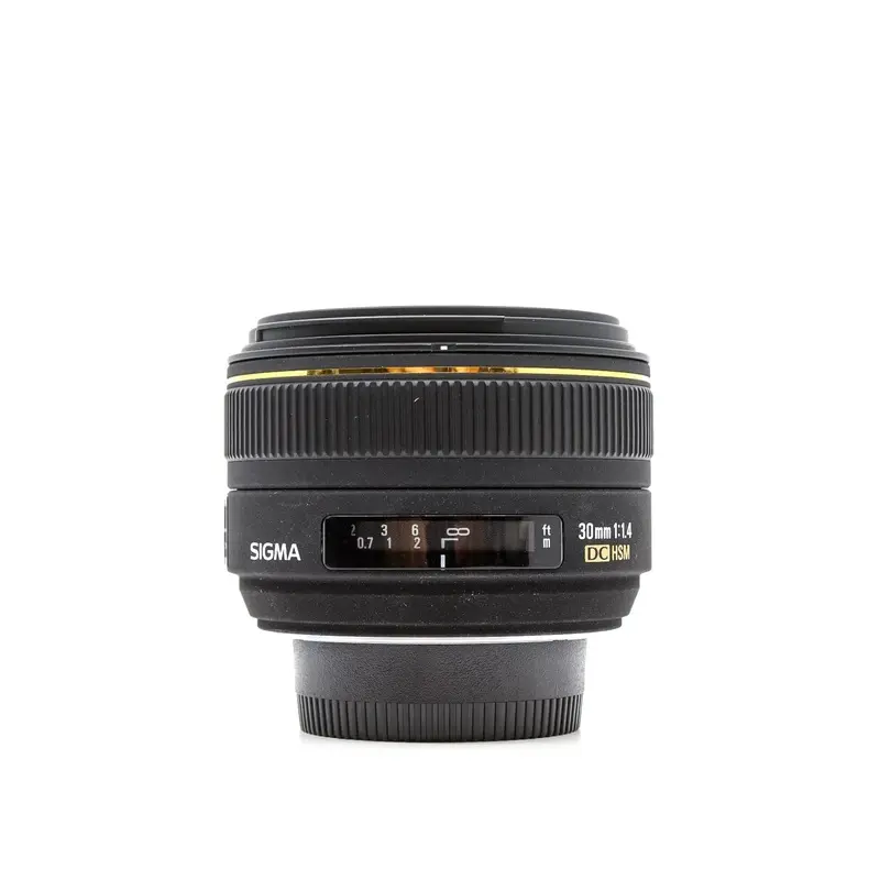 Sigma 30mm F/1.4 D EX DC HSM - Nikon Fit