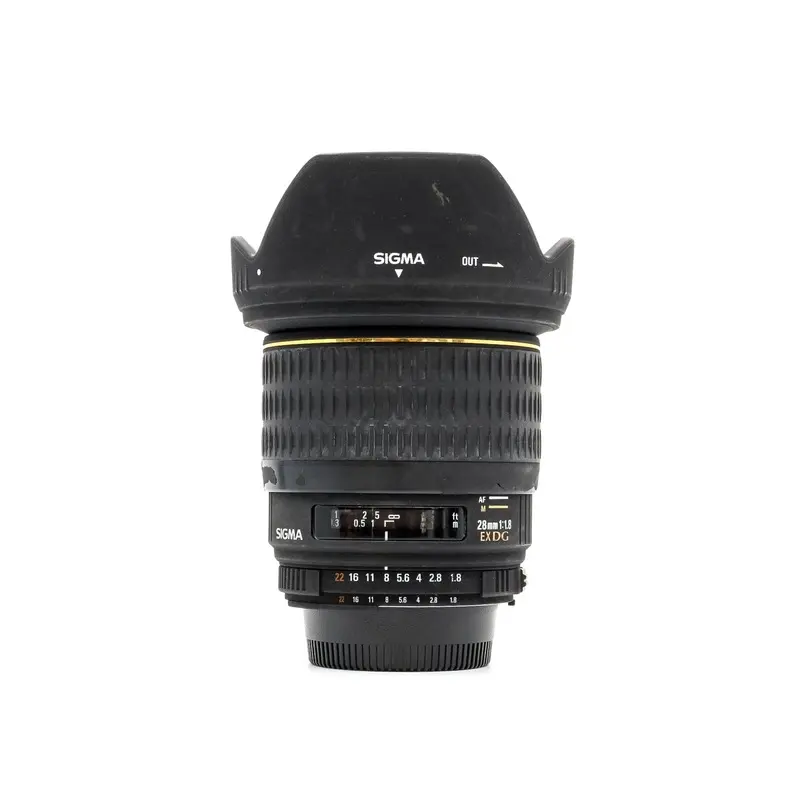 Sigma 28mm f/1.8 EX DG Macro - Nikon Fit