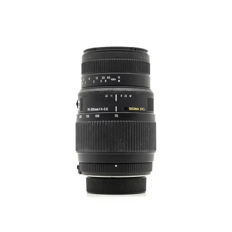 Sigma 70-300mm f/4-5.6 DG Macro - Nikon Fit