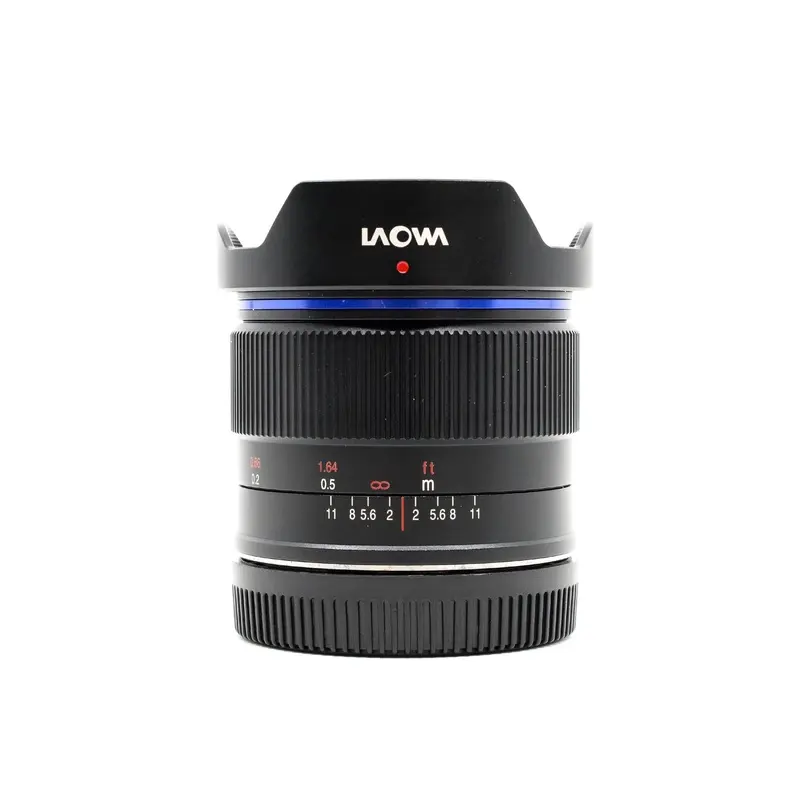 Venus Laowa 7.5mm f/2 Ultra Wide - Micro Four Thirds Fit (Auto Aperture)