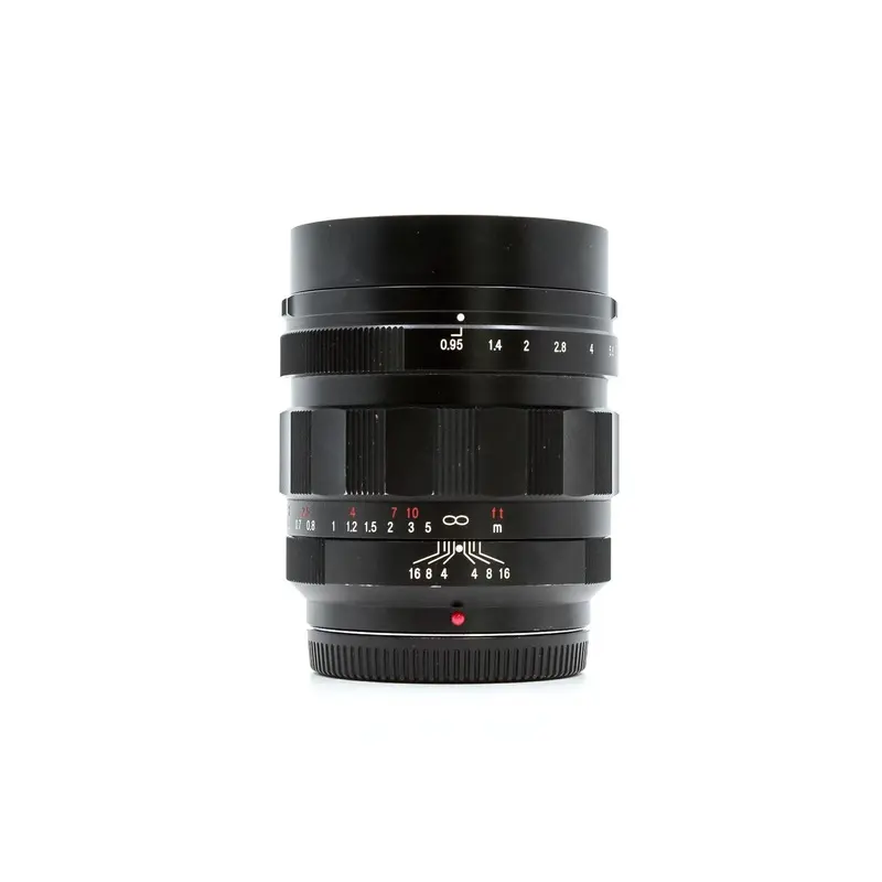 Voigtlander Nokton 42.5mm f/0.95 - Micro Four Thirds Fit