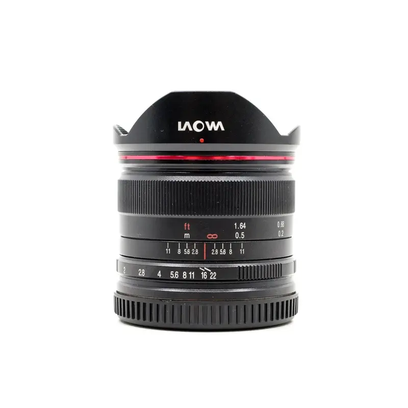 Venus Laowa 7.5mm f/2 Ultralight - Micro Four Thirds Fit