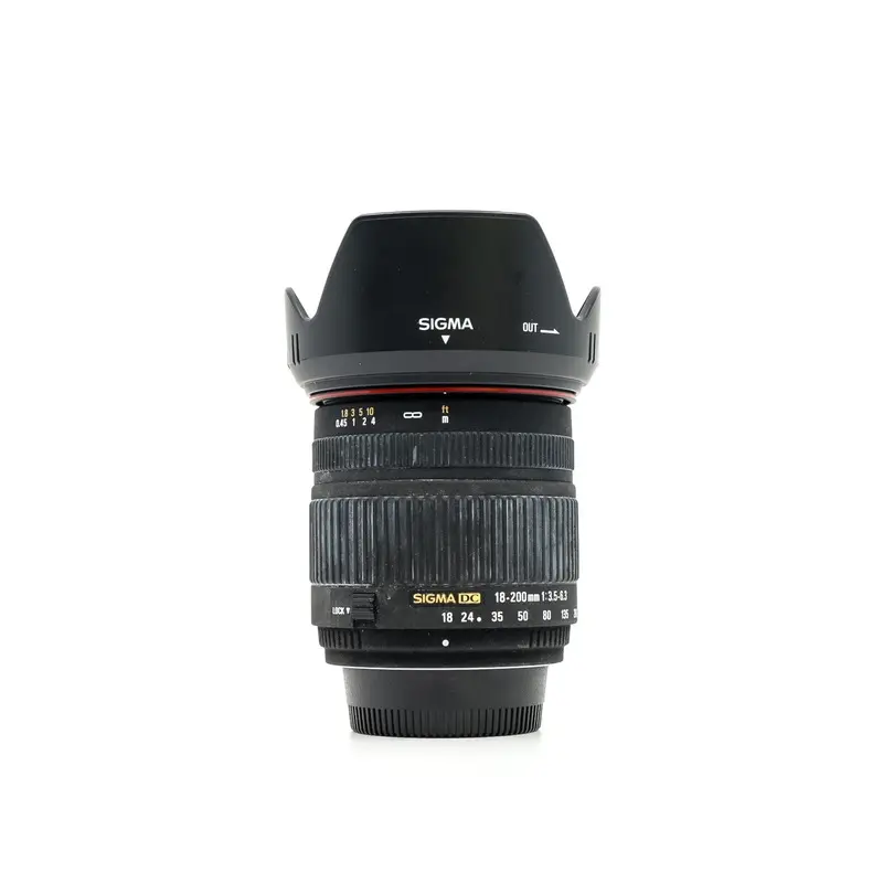 Sigma 18-200mm f/3.5-6.3 DC - Nikon Fit