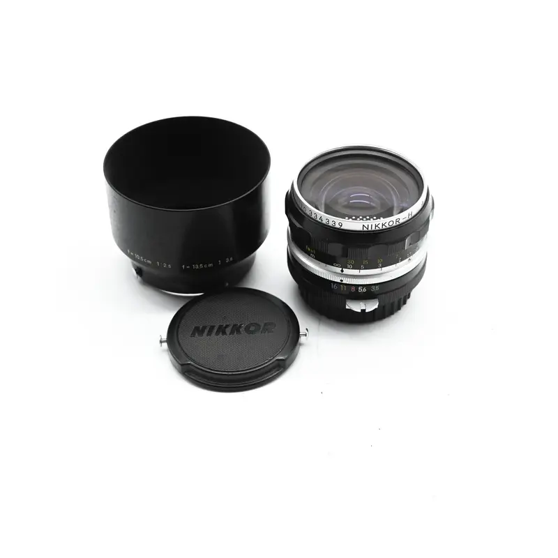 Pre-Owned Nikon Nikkor-H Auto 2.8cm f/3.5 Lens w/Caps & Hood 334339